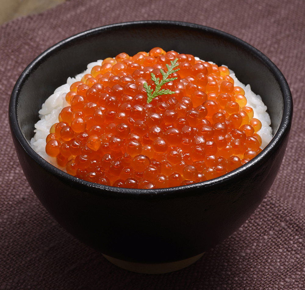 北海道せたな産】 鮭卵 いくら醤油漬け【計300g】：商品一覧｜ホタテの耳 北海道のホタテならヤマヨ斉藤漁業